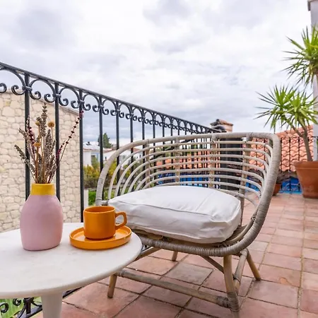 מלון Pop אלאקאטי