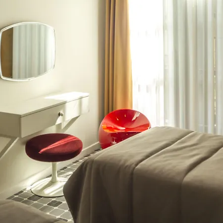 ホテル Pop アラカティ